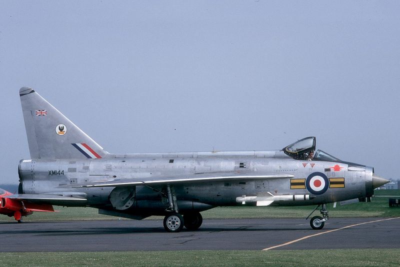 Лайтнинг самолет f-6. English electric lightning landing gear. Lightning f 1. Lightning f. 53.